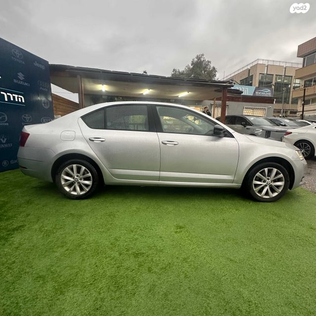 סקודה אוקטביה