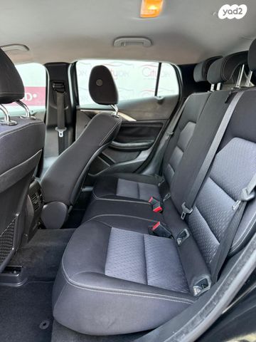 אינפיניטי Q30