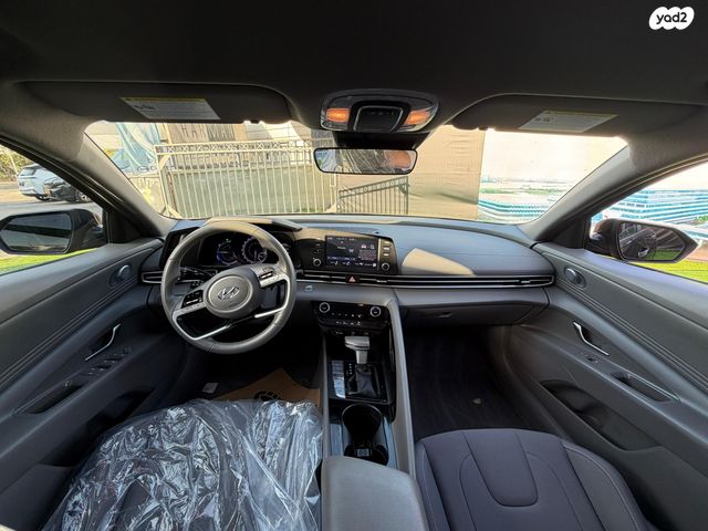 יונדאי אלנטרה