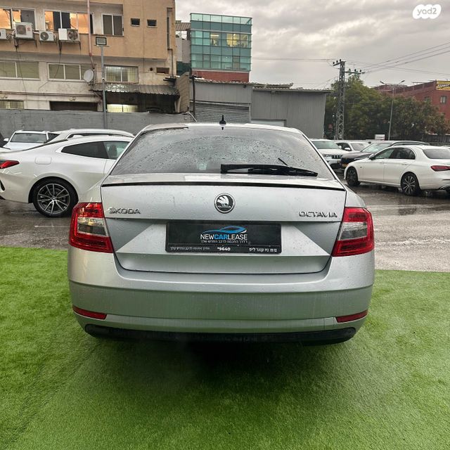 סקודה אוקטביה