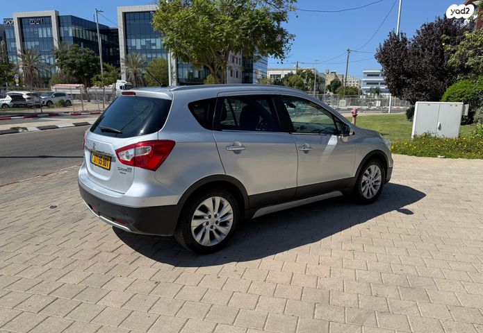 סוזוקי קרוסאובר