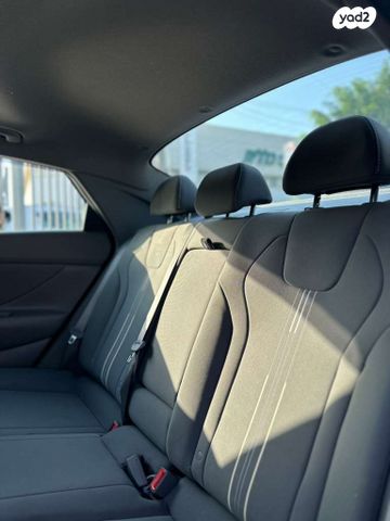 יונדאי אלנטרה