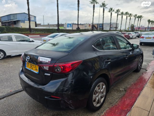 מאזדה 3