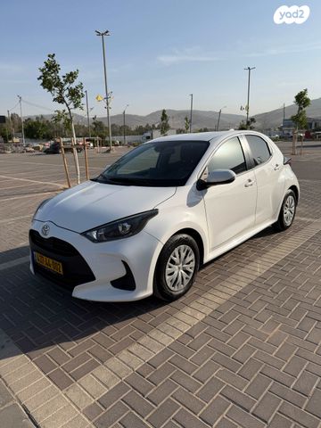 מודעת רכב טויוטה יאריס