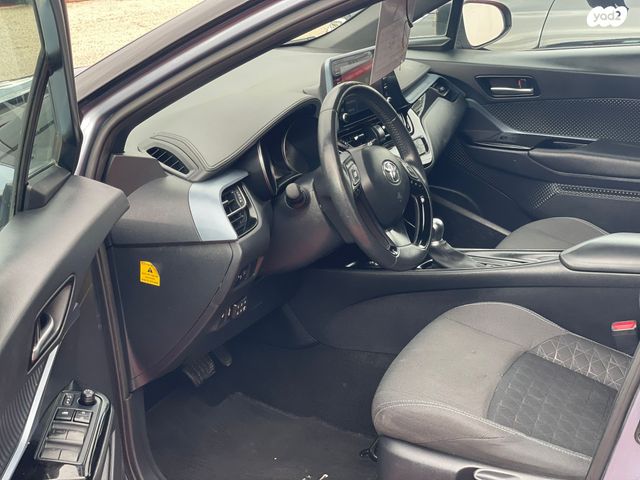 טויוטה C-HR