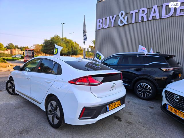 יונדאי איוניק