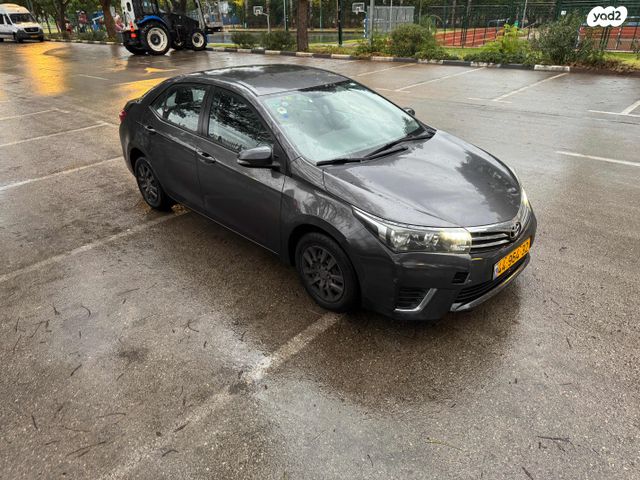 מודעת רכב טויוטה קורולה