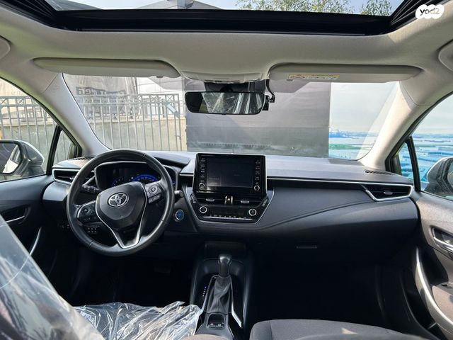 טויוטה קורולה