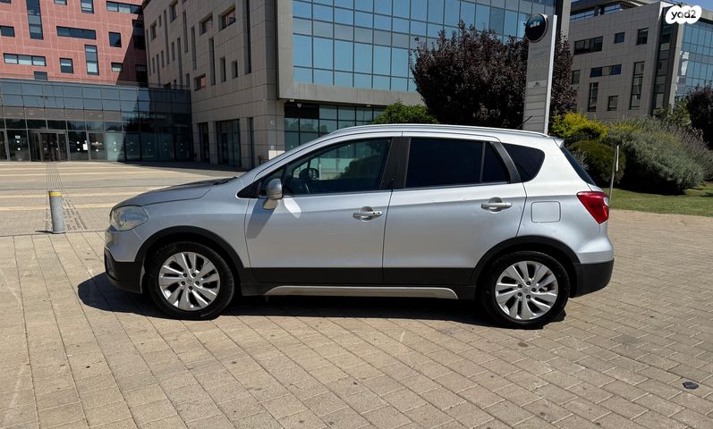 סוזוקי קרוסאובר