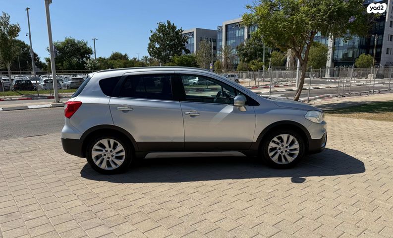 סוזוקי קרוסאובר