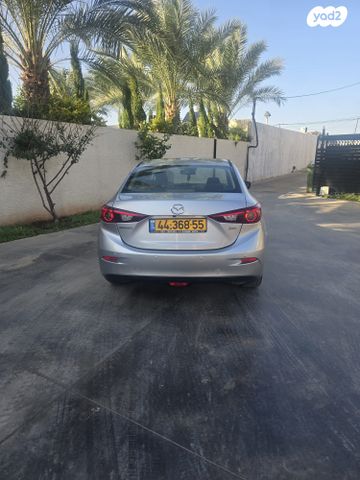מאזדה 3