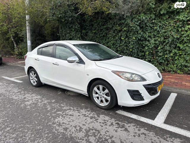 מודעת רכב מאזדה 3