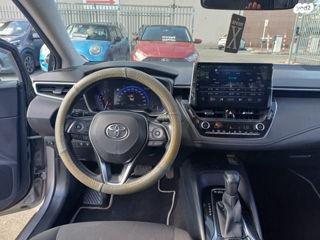 טויוטה קורולה