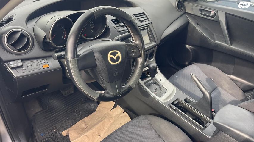 מאזדה 3