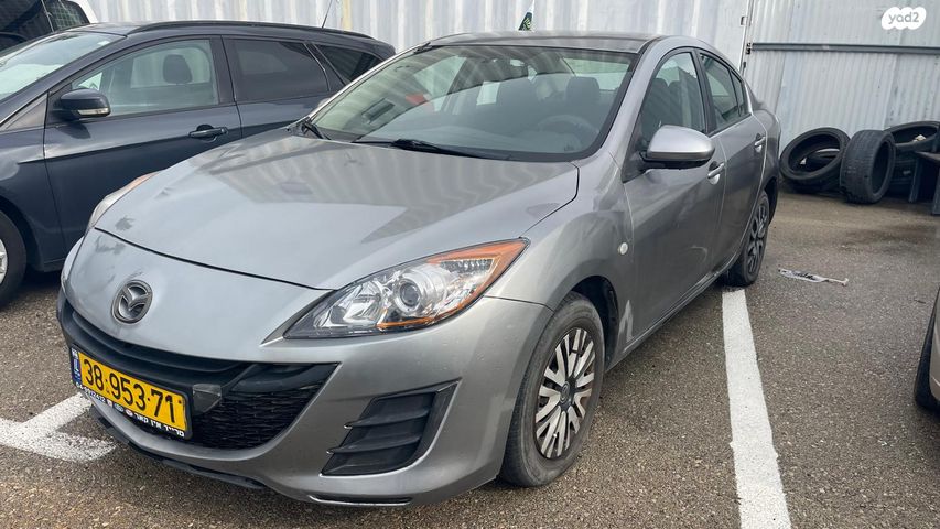 מודעת רכב מאזדה 3