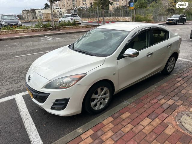 מאזדה 3