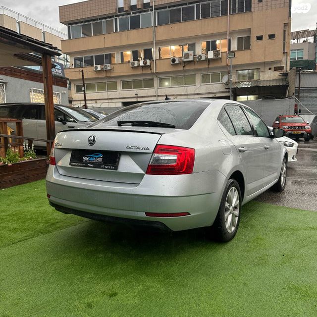 סקודה אוקטביה