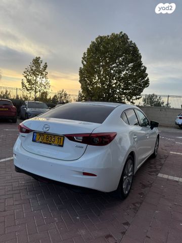 מאזדה 3