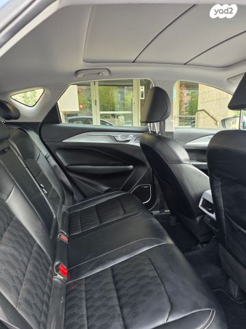 ג׳ילי Geometry C