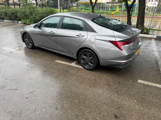 יונדאי אלנטרה