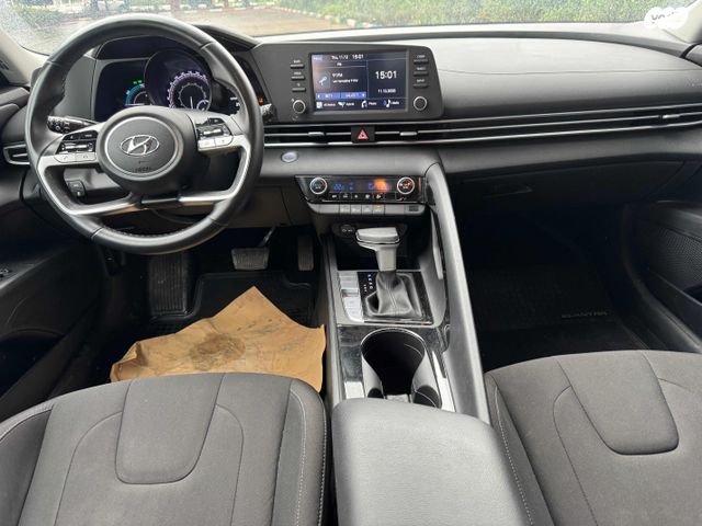 יונדאי אלנטרה