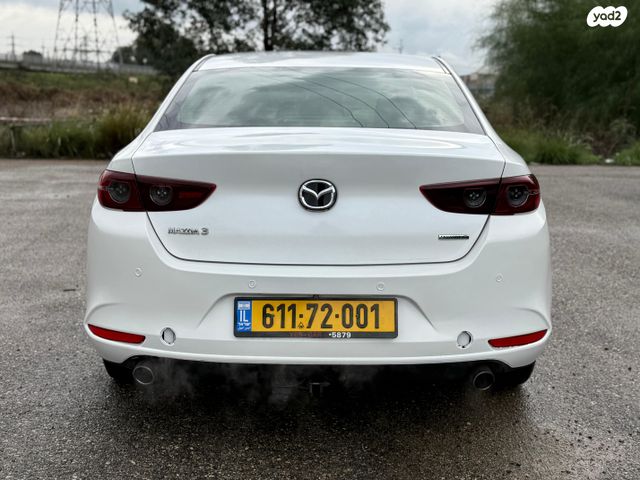 מאזדה 3