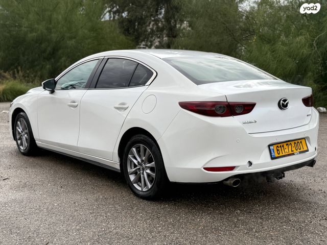 מאזדה 3