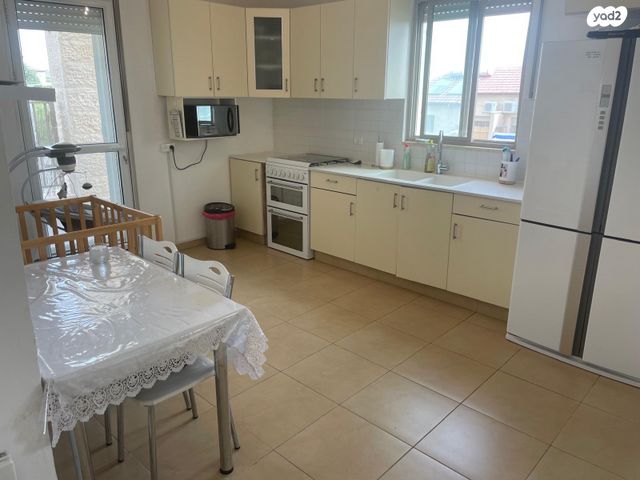 מתתיהו הכהן 42