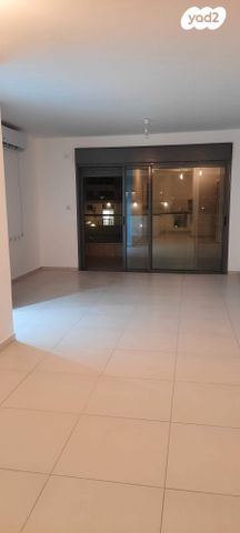 דירה, היוצרים 32, עיר היין, אשקלון