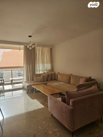 דירה, הקוקיה 40, נווה הדרים, ראשון לציון