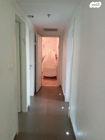 דירה, הצלע 7, נחלת גנים, רמת גן