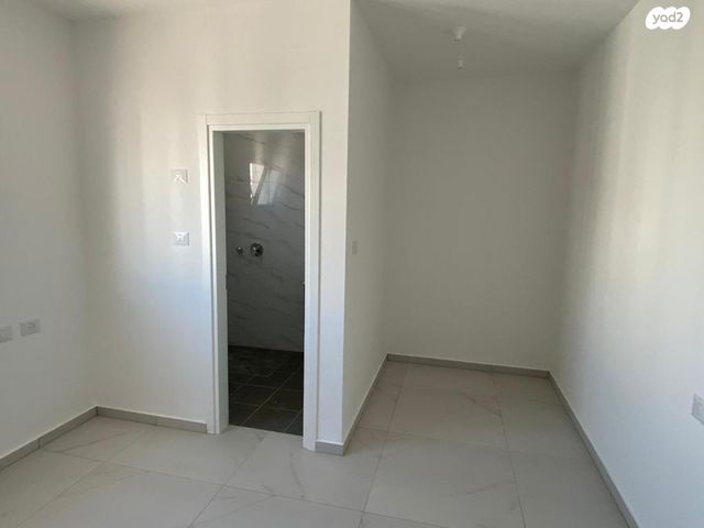 דירה, אריאל שרון 1, נווה שרון / שער העיר, נתיבות