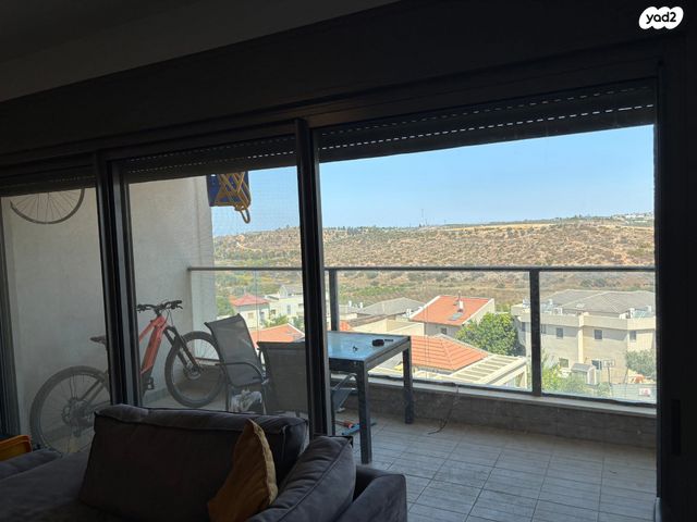 דירה, הר כנען 2, אורנית, אורנית