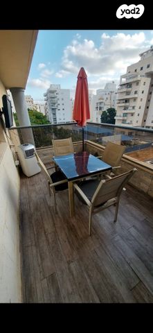 דירה, הגלעד 4, קרית השרון, נתניה