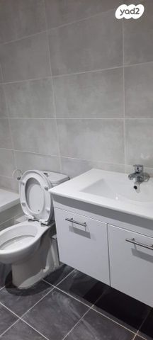 דירה, היוצרים 32, עיר היין, אשקלון