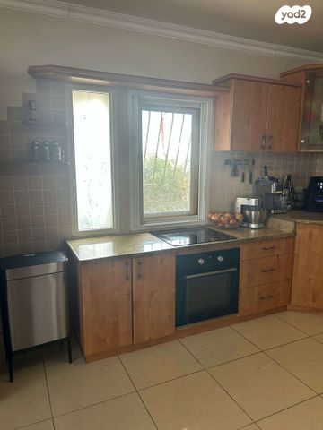 דירה, הנרייטה סולד 114, גבעת הזיתים, פסגת לוד, לוד