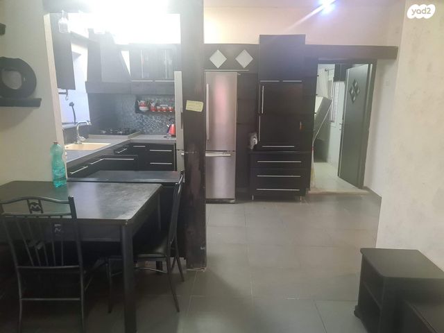 דירה, ארלוזורוב 43, עמידר, נהריה