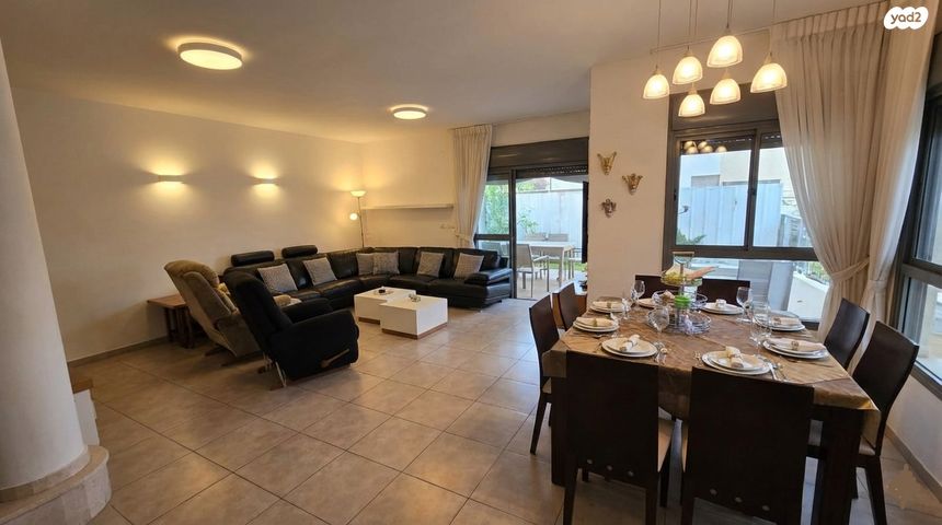 דו משפחתי, קטלב 11, גדרה הצעירה, גדרה