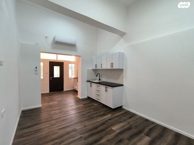 דירת גן, השומר 27, העיר התחתית, ואדי סאליב, חיפה