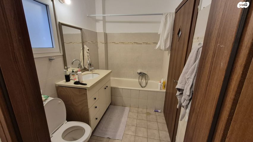 משה קהירי 10