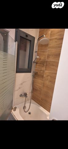 דירה, הגלעד 4, קרית השרון, נתניה