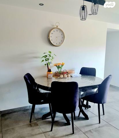 דירת גן, אחד העם 13, שאר העיר, מגדל העמק