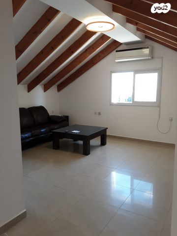 דו משפחתי, יצחק מ. בודנהיימר 3, קרית היובל, ירושלים