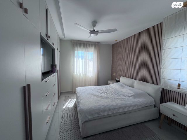 גג/ פנטהאוז, משה שרת 4, מורשת, מודיעין מכבים רעות