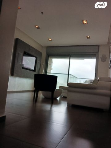 דירה, הצלע 7, נחלת גנים, רמת גן