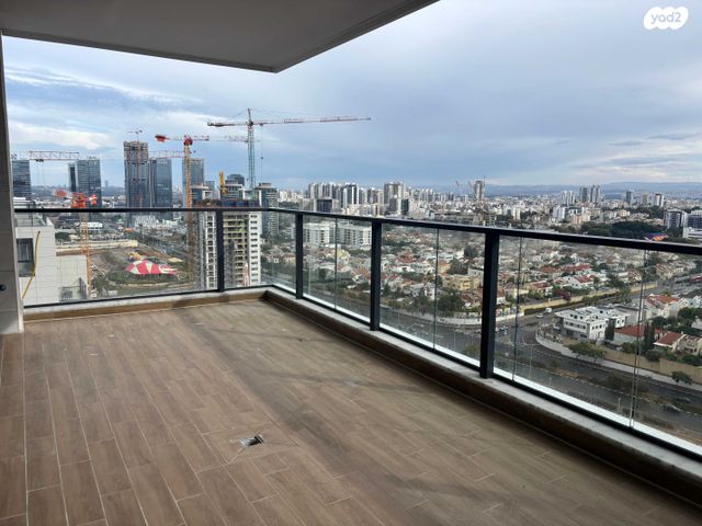 דירה, יצחק ויטנברג 1, פסגת הדר / נווה עוז הירוקה, פתח תקווה