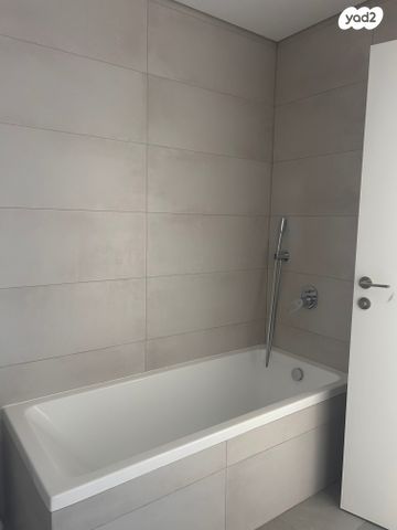 דירה, הטבק 11, אלון, רמת השרון