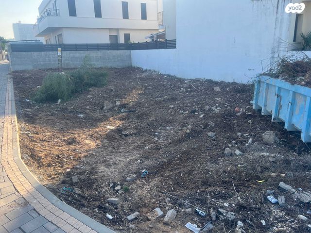 מגרשים, מורג 4, השדות, עתלית