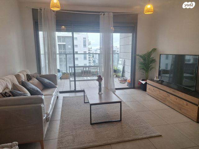 דירה, האושר 3, שרונה, כפר יונה