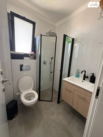 דירה, הרב אבא אבוחצירה 42, שדרות בפארק, שדרות